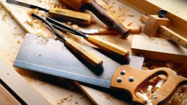 choose a skilled carpenter