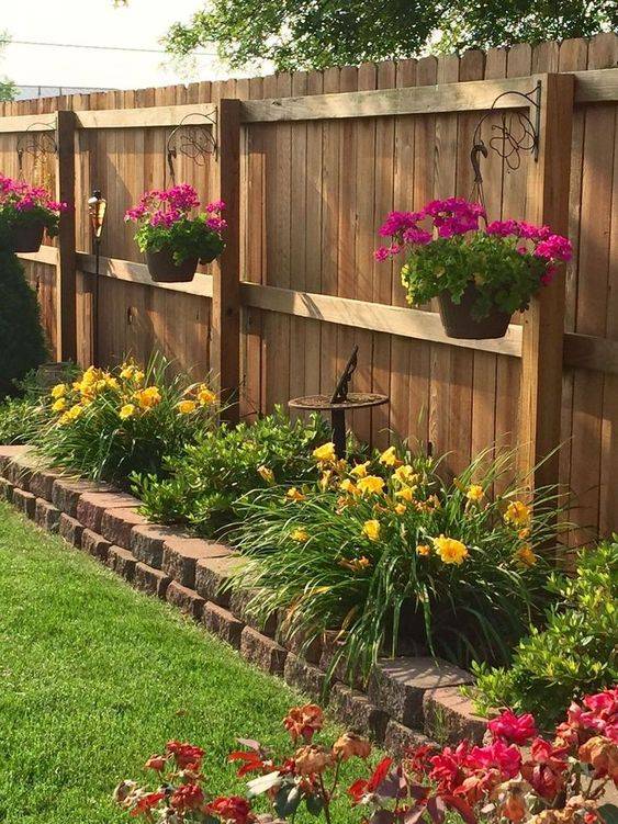 Choosing the Right Fence Material for Your Property: Pros and Cons